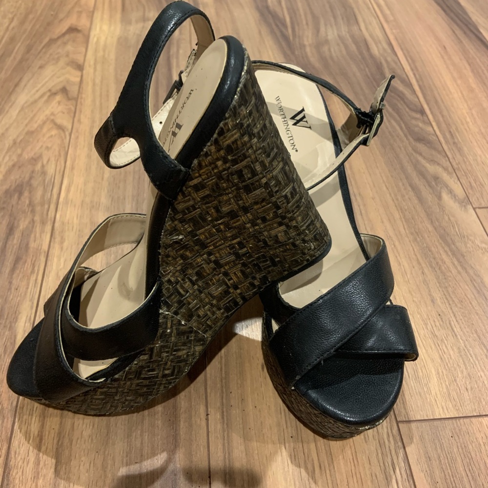 Worthington wedge sandals. Size 7